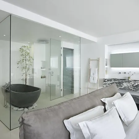 Mythique Villas & Suites