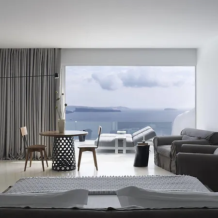 Mythique Villas & Suites אויה